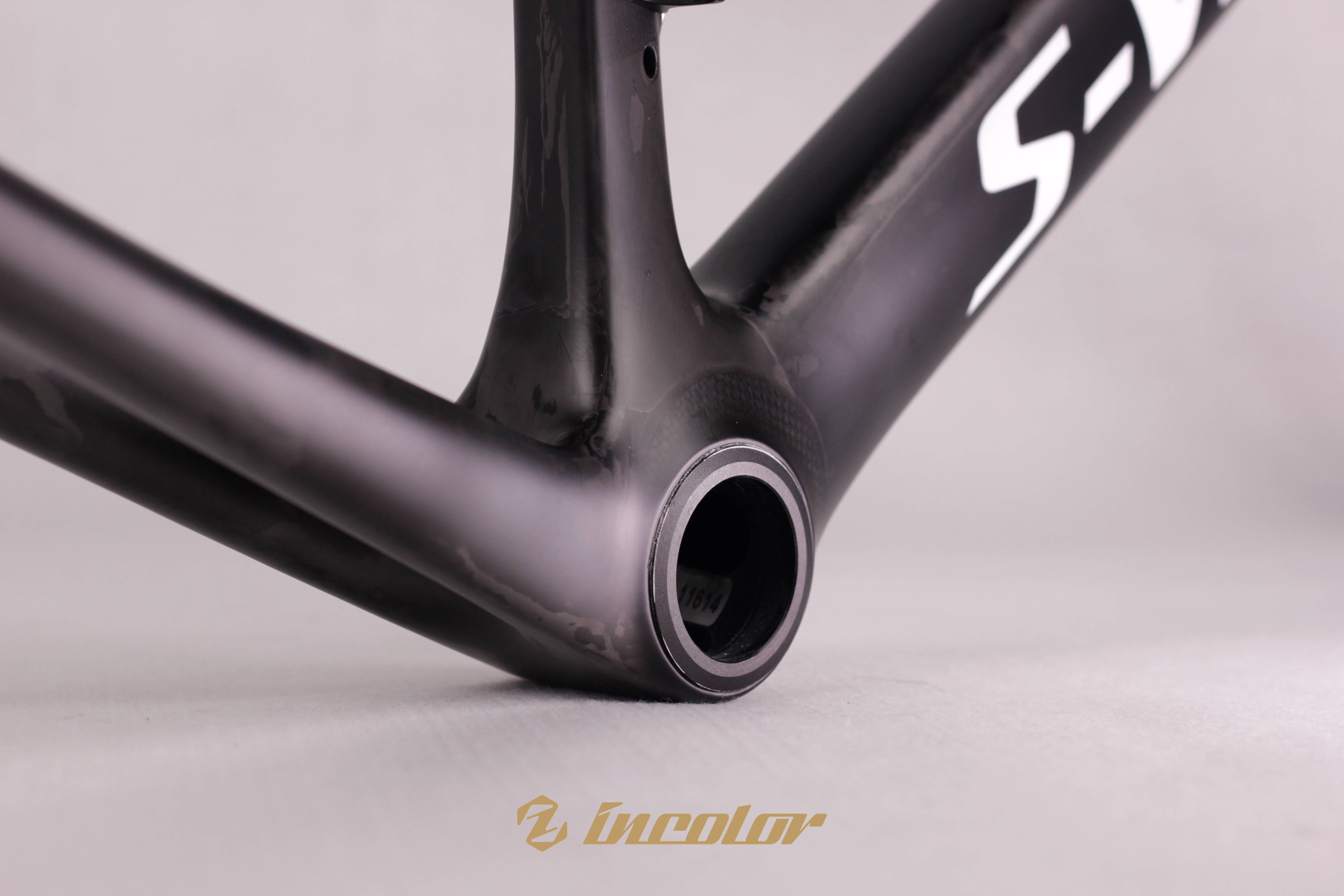 1694 闪电 s-works venge 整体哑光露碳 亮面白logo - incolor,精彩无